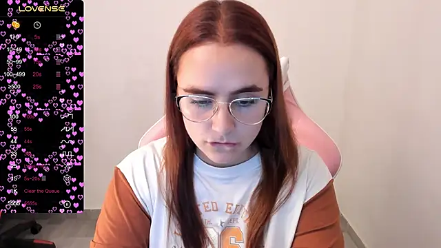 maryluna95 online show from February 10, 2025, 11:45 pm