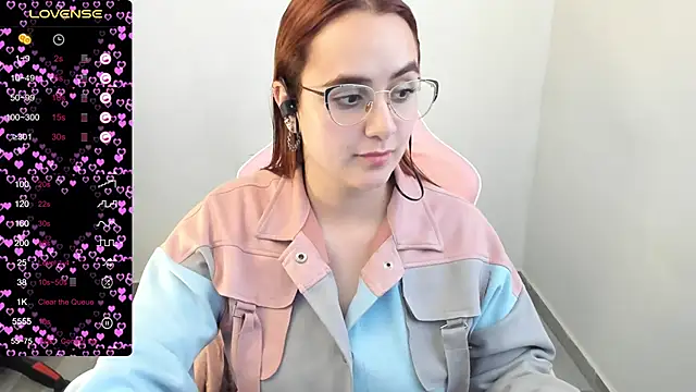 maryluna95 online show from February 17, 2025, 10:47 pm