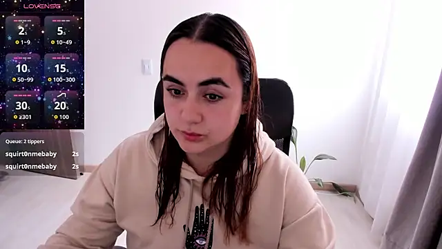 maryluna95 online show from May 27, 2026, 6:27 pm