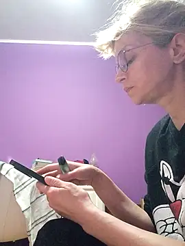 BritneyHudson online show from March 27, 2026, 6:08 am