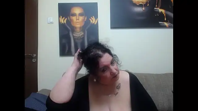 Snapshot of maturekorine chatting on June 4, 2026, 6:03 pm maturekorine online show from June 4, 2026, 6:03 pm