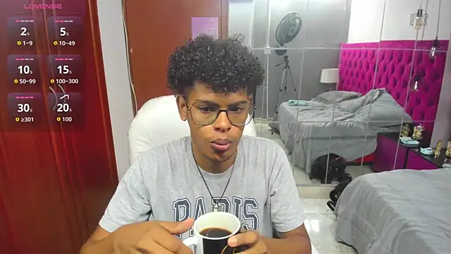 boylittle19cm online show from September 19, 2025, 12:39 pm