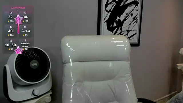 boylittle19cm online show from November 6, 2025, 12:39 pm