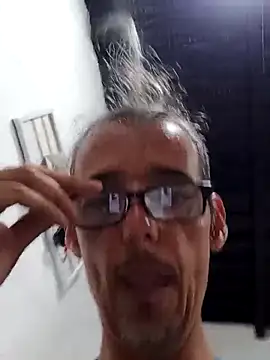 Snapshot of KarameloVzla chatting on September 26, 2025, 7:12 am KarameloVzla online show from September 26, 2025, 7:12 am