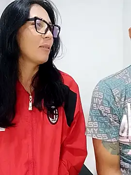 Snapshot of KarameloVzla chatting on October 1, 2025, 7:25 am KarameloVzla online show from October 1, 2025, 7:25 am