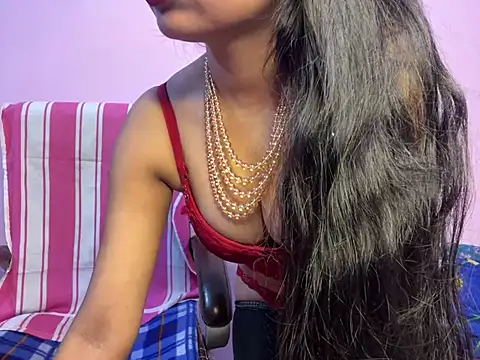 Snapshot of roshni-5 chatting on January 19, 2025, 7:37 pm roshni-5 online show from January 19, 2025, 7:37 pm