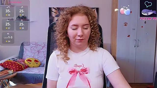 D0nna  online show from October 2, 2025, 11:06 am