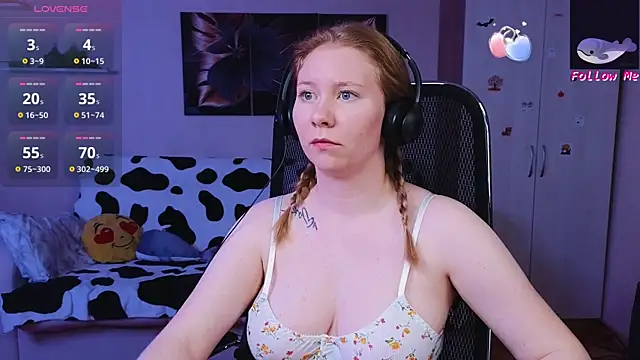 D0nna  online show from October 7, 2025, 11:24 pm