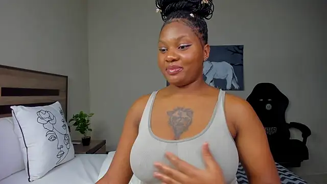 Renee-18 online show from March 1, 2026, 8:33 pm