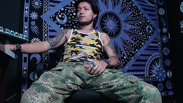 Dicaprioo  online show from February 2, 2025, 5:15 pm