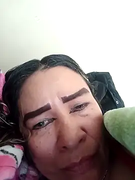 Snapshot of LITLESTAR chatting on October 13, 2025, 5:35 pm LITLESTAR online show from October 13, 2025, 5:35 pm