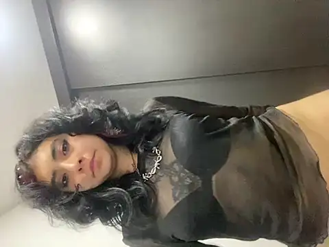 Snapshot of _Gothiccbitch_ chatting on December 13, 2024, 9:02 am Gothiccbitch online show from December 13, 2024, 9:02 am