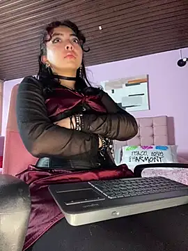 Snapshot of _Gothiccbitch_ chatting on February 26, 2025, 11:30 am Gothiccbitch online show from February 26, 2025, 11:30 am