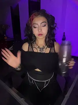 Snapshot of _Gothiccbitch_ chatting on November 20, 2025, 7:19 am Gothiccbitch online show from November 20, 2025, 7:19 am