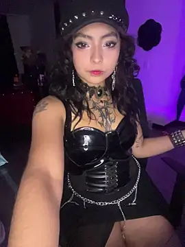  Gothiccbitch  online show from March 5, 2026, 7:04 am