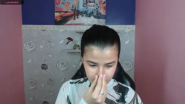 Snapshot of Linda_Mattel chatting on December 17, 2024, 2:22 pm Linda Mattel online show from December 17, 2024, 2:22 pm