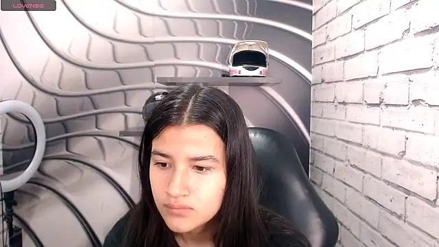 Snapshot of Linda_Mattel chatting on January 15, 2025, 3:39 pm Linda Mattel online show from January 15, 2025, 3:39 pm
