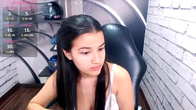 Snapshot of Linda_Mattel chatting on January 17, 2025, 6:44 pm Linda Mattel online show from January 17, 2025, 6:44 pm