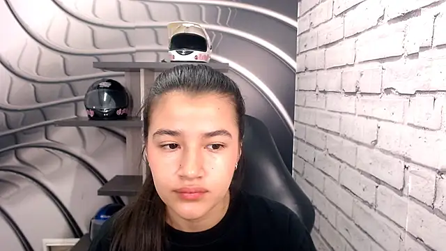Snapshot of Linda_Mattel chatting on January 24, 2025, 3:24 pm Linda Mattel online show from January 24, 2025, 3:24 pm