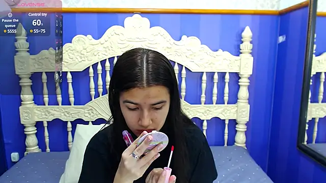 Snapshot of Linda_Mattel chatting on March 13, 2025, 4:01 pm Linda Mattel online show from March 13, 2025, 4:01 pm
