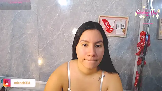 Mia  reys online show from February 16, 2026, 1:07 pm