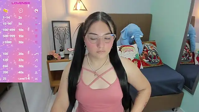 delilaquinn online show from December 10, 2024, 6:38 pm