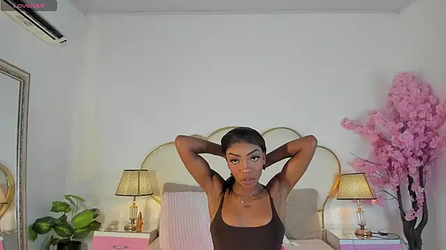 CahitlinBell online show from July 9, 2026, 6:06 am