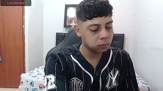 Snapshot of Wiiliam_20 chatting on February 8, 2025, 12:50 pm Wiiliam 20 online show from February 8, 2025, 12:50 pm