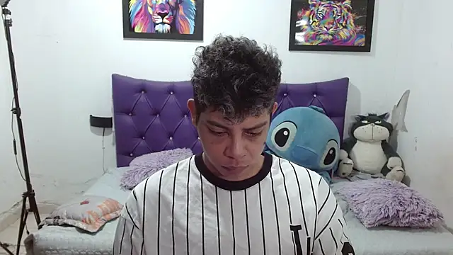 Wiiliam 20 online show from April 13, 2026, 2:33 pm