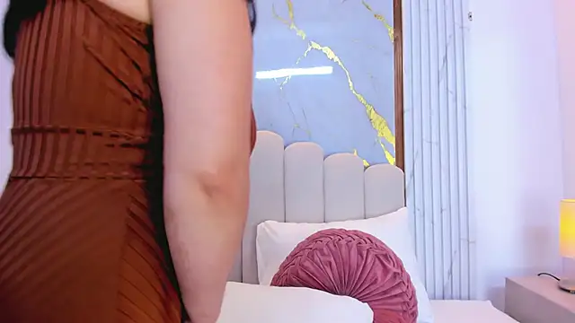 Snapshot of dahianthompson chatting on October 15, 2025, 8:31 pm dahianthompson online show from October 15, 2025, 8:31 pm