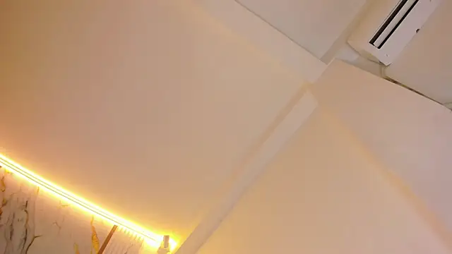 Snapshot of dahianthompson chatting on November 6, 2025, 8:32 pm dahianthompson online show from November 6, 2025, 8:32 pm