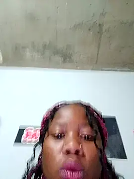 Snapshot of PerfectionBerrie chatting on November 6, 2025, 9:54 am PerfectionBerrie online show from November 6, 2025, 9:54 am