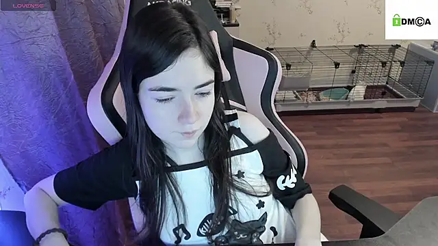 Snapshot of Crazy_forest_fairy chatting on December 30, 2024, 12:00 am Crazy forest fairy online show from December 30, 2024, 12:00 am