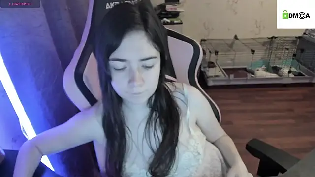 Snapshot of Crazy_forest_fairy chatting on February 2, 2025, 2:06 am Crazy forest fairy online show from February 2, 2025, 2:06 am