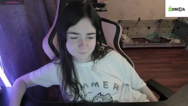 Snapshot of Crazy_forest_fairy chatting on February 9, 2025, 12:49 am Crazy forest fairy online show from February 9, 2025, 12:49 am