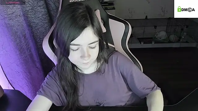 Snapshot of Crazy_forest_fairy chatting on February 24, 2025, 1:13 am Crazy forest fairy online show from February 24, 2025, 1:13 am