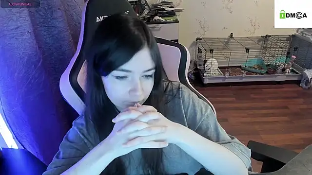 Snapshot of Crazy_forest_fairy chatting on March 2, 2025, 1:04 am Crazy forest fairy online show from March 2, 2025, 1:04 am