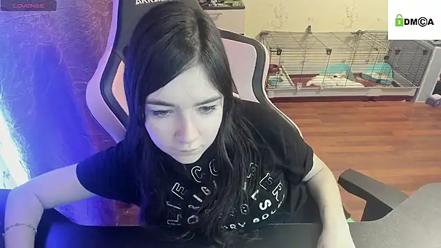 Snapshot of Crazy_forest_fairy chatting on March 23, 2025, 3:32 am Crazy forest fairy online show from March 23, 2025, 3:32 am