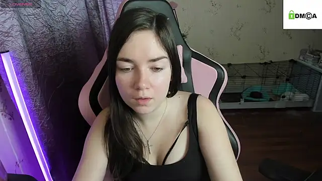 Snapshot of Crazy_forest_fairy chatting on October 17, 2025, 4:59 am Crazy forest fairy online show from October 17, 2025, 4:59 am