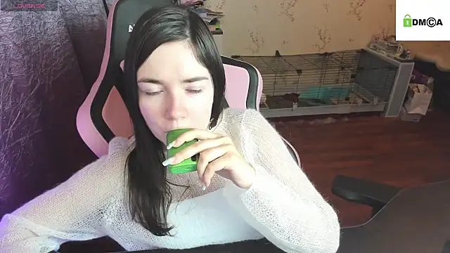 Snapshot of Crazy_forest_fairy chatting on October 23, 2025, 3:55 pm Crazy forest fairy online show from October 23, 2025, 3:55 pm