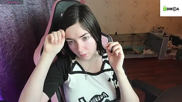 Snapshot of Crazy_forest_fairy chatting on November 8, 2025, 10:52 pm Crazy forest fairy online show from November 8, 2025, 10:52 pm