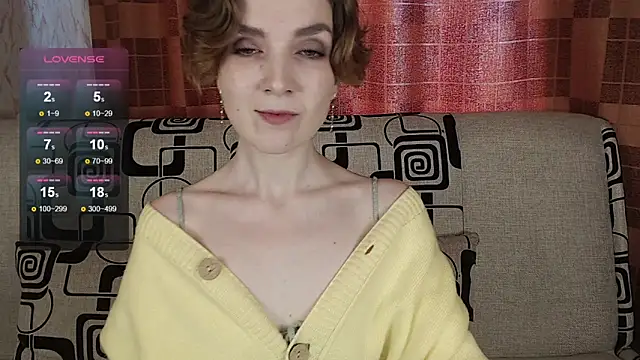 TinaWince online show from April 23, 2026, 4:46 am