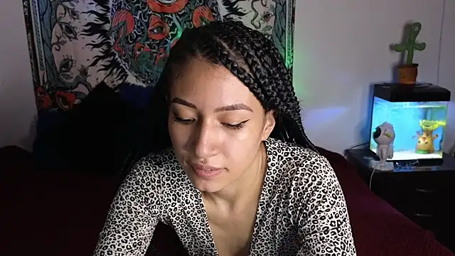 Snapshot of tony_and_sophia chatting on February 4, 2026, 12:05 am tony and sophia online show from February 4, 2026, 12:05 am