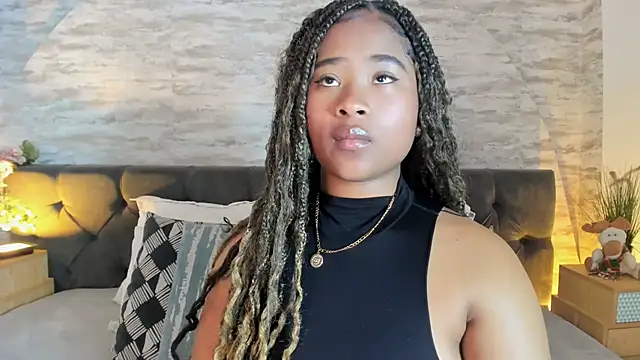 Snapshot of Anneth__M chatting on July 17, 2026, 7:41 pm Anneth M online show from July 17, 2026, 7:41 pm