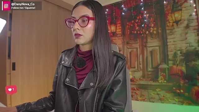 Snapshot of DanyNova_Co chatting on October 30, 2025, 9:04 pm DanyNova Co online show from October 30, 2025, 9:04 pm