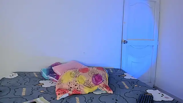 thamara26 online show from November 18, 2025, 11:14 am