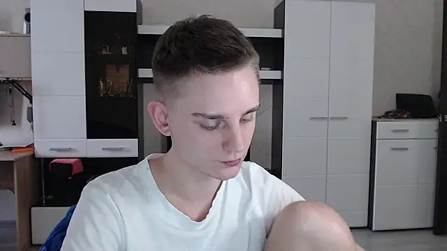 angryzan online show from January 27, 2025, 9:55 am