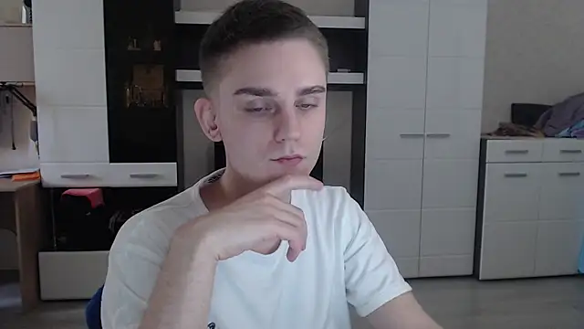 angryzan online show from January 31, 2025, 7:50 am