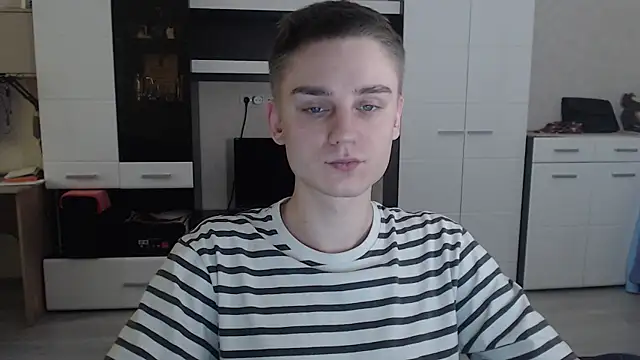 angryzan online show from February 6, 2025, 7:13 am