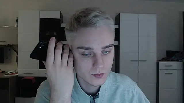 angryzan online show from February 13, 2025, 7:45 am